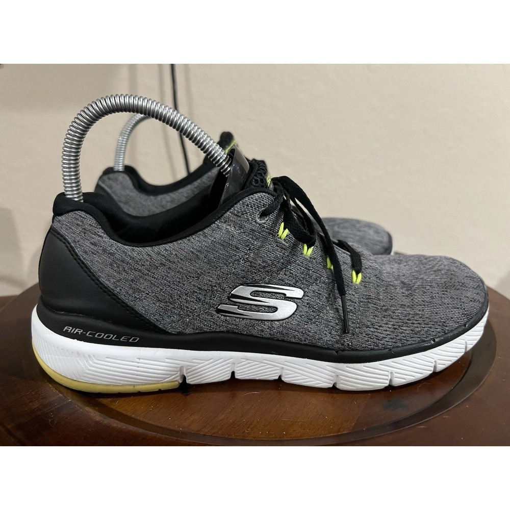 Skechers Mens Lite Weight Air Cooled Memory‎ Foam Black Sneakers Size 9.5 Shoes